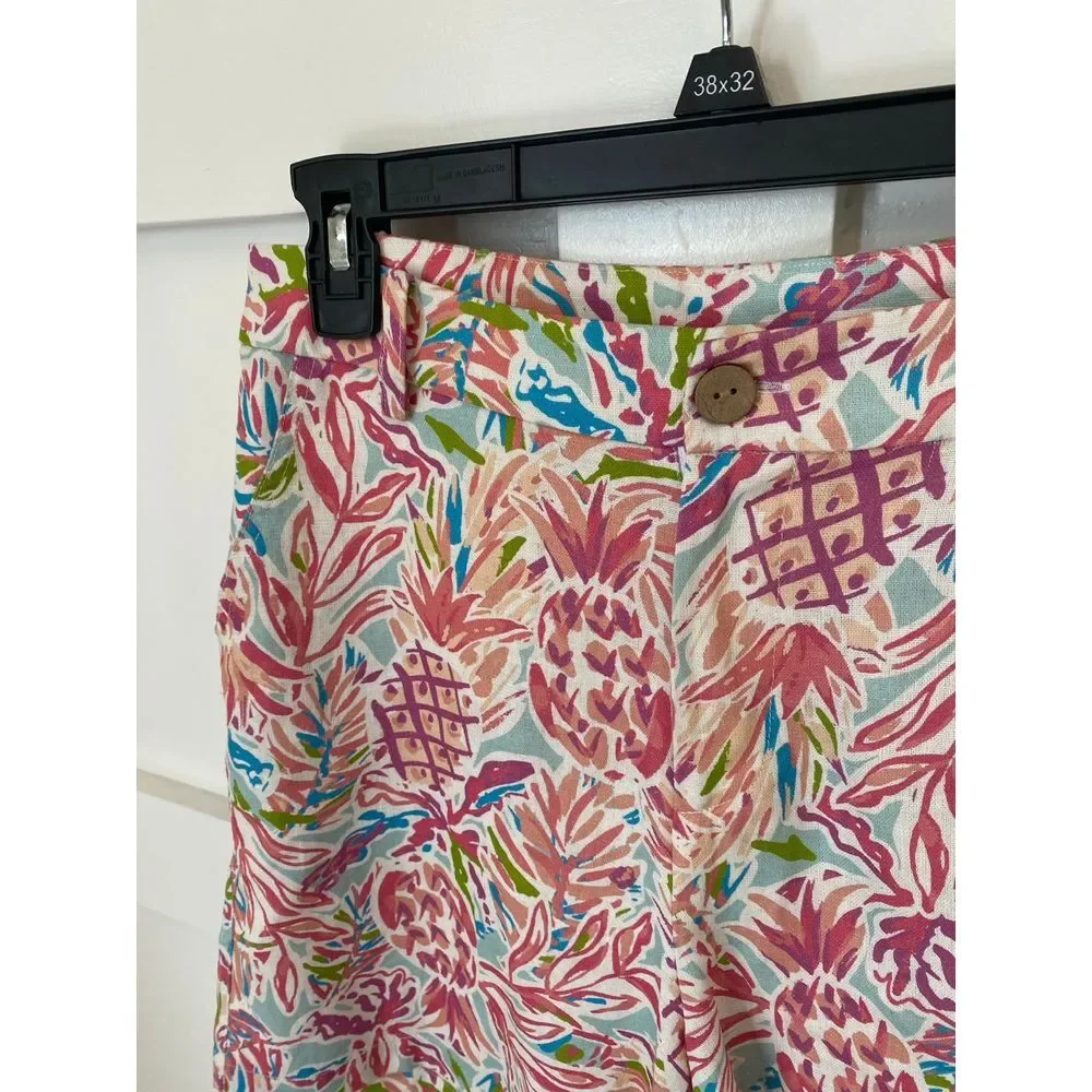 Women's‎ Pineapple pattern shorts size 6